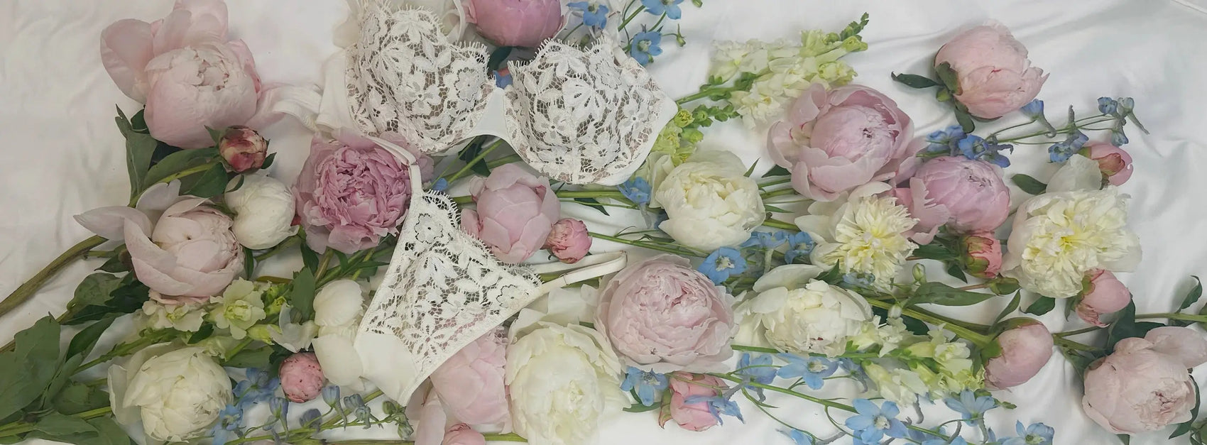 THE BRIDAL SHOP W