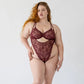 Model 5'4" 40C wearing size XL