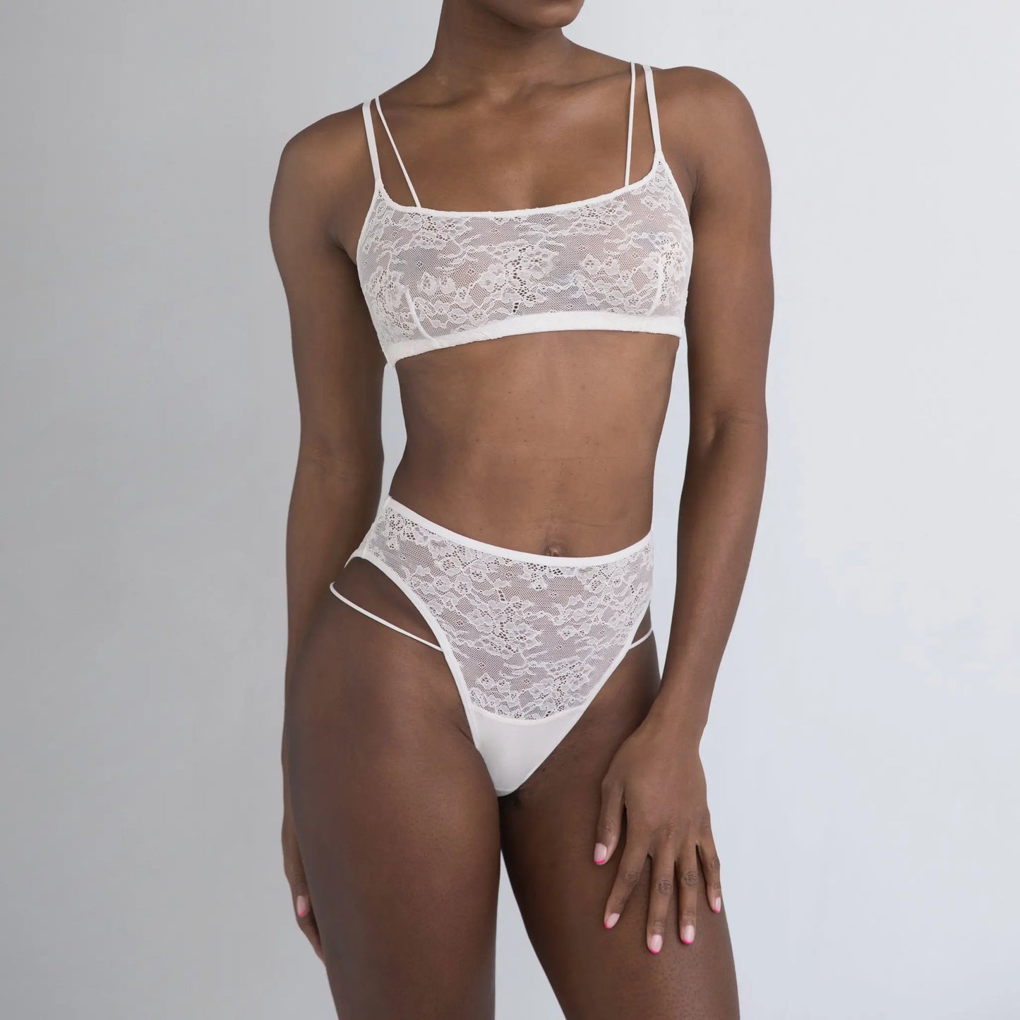 Monique Morin Model 5’8’’ wearing size XS