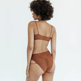 Product thumbnail Vertigo Bralette Salted Caramel Monique Morin Model 5'9