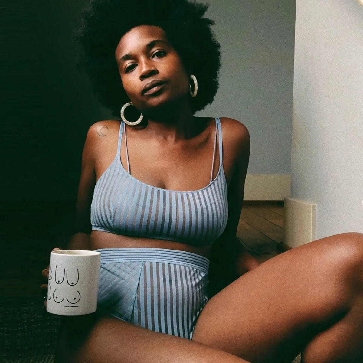 Monique Morin Model 36C wearing size M